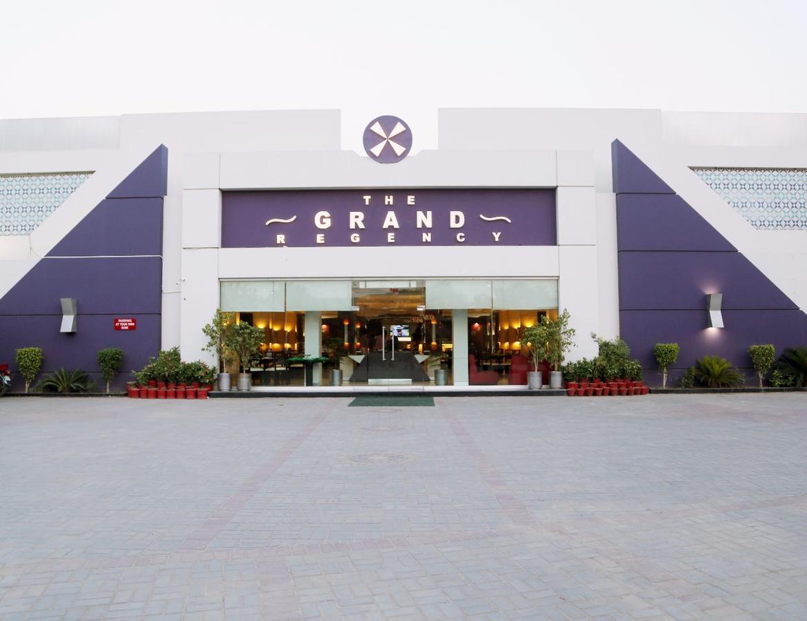 The Grand Regency Otel Bahavalpur Dış mekan fotoğraf