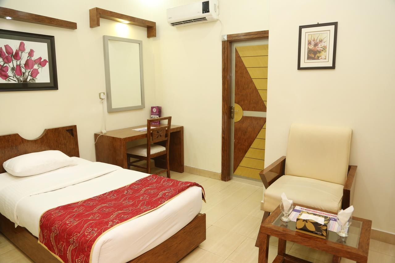 The Grand Regency Otel Bahavalpur Dış mekan fotoğraf