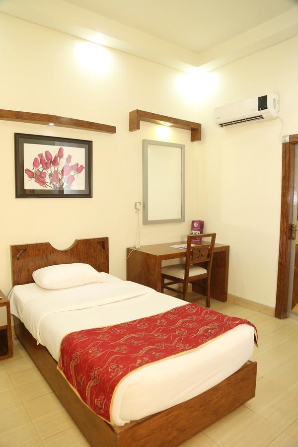 The Grand Regency Otel Bahavalpur Dış mekan fotoğraf